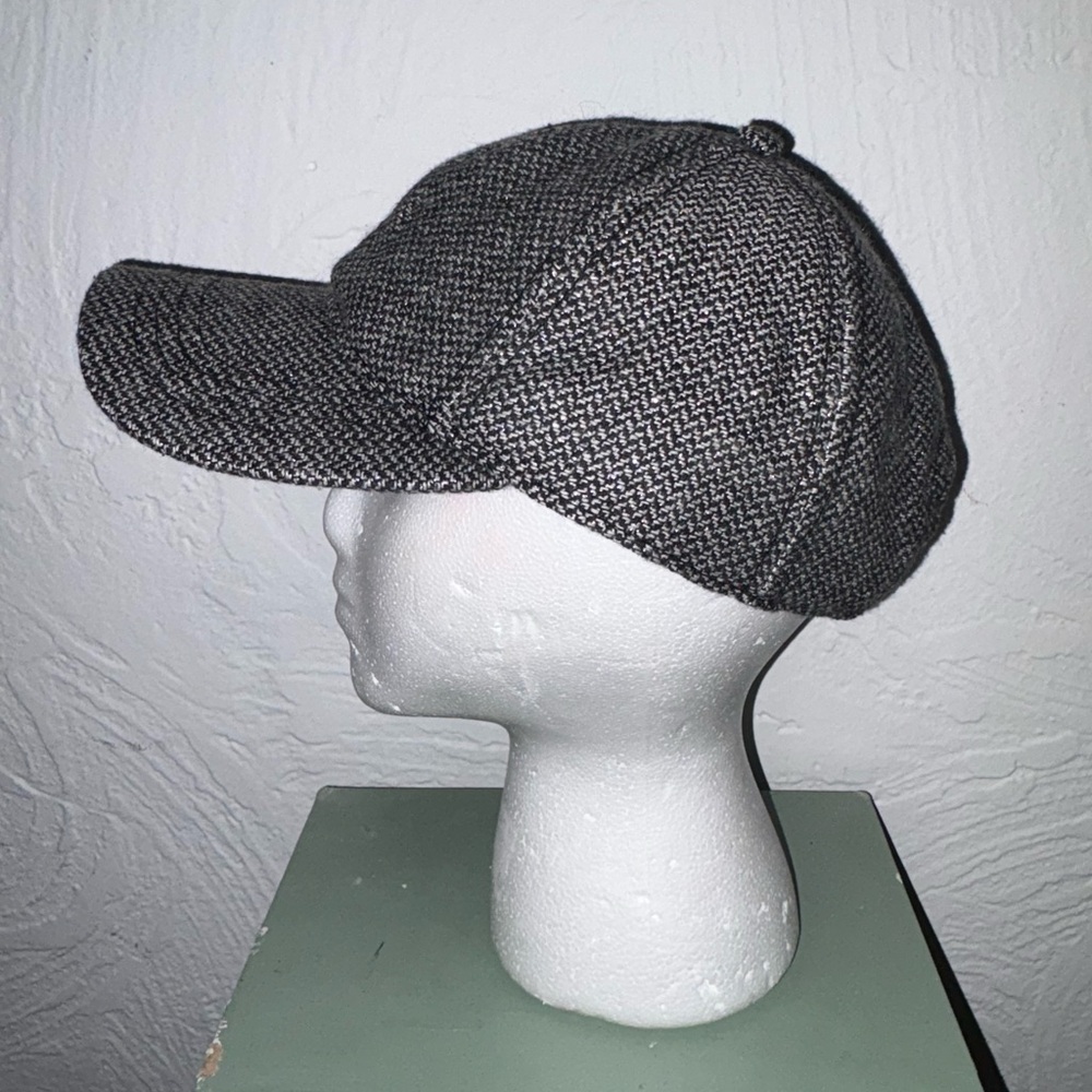Gray Sparkly Cap